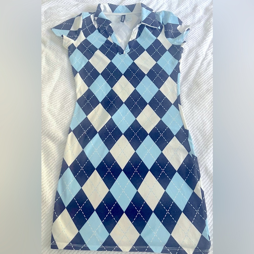 Brand is “Divided,H&M” it is a dress that fits like a glove size small.